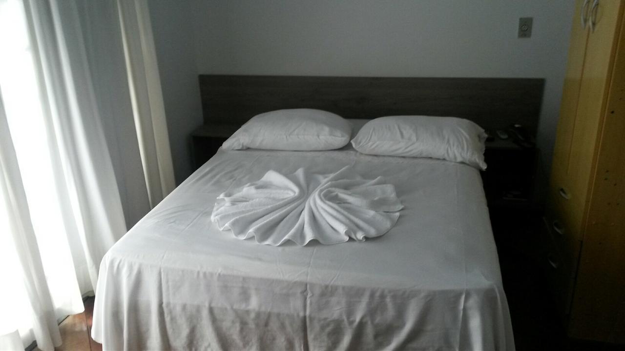 Rocha'S Hotel Guarapuava Buitenkant foto